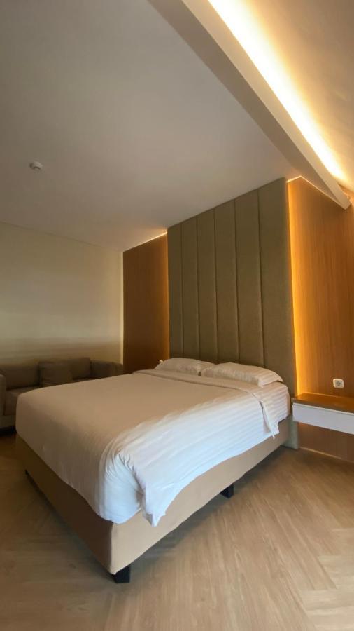 Adotel Jakarta Exterior photo